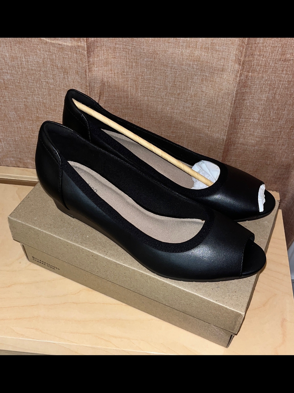 Clarks Women's Black Peep-Toe Leather Flats